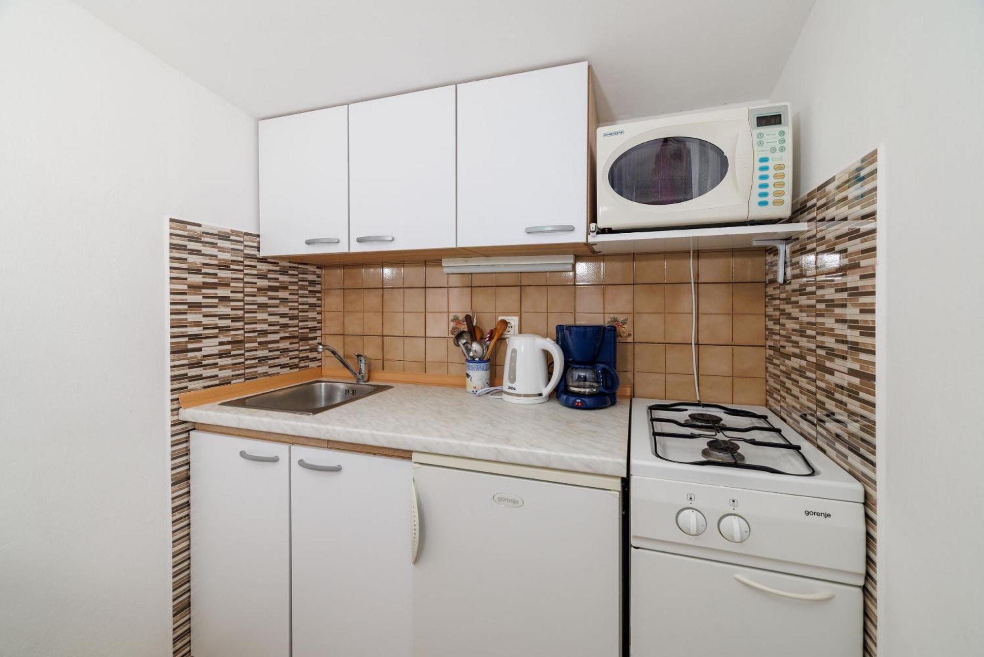Apartments And Room Mirjana Dramalj Εξωτερικό φωτογραφία