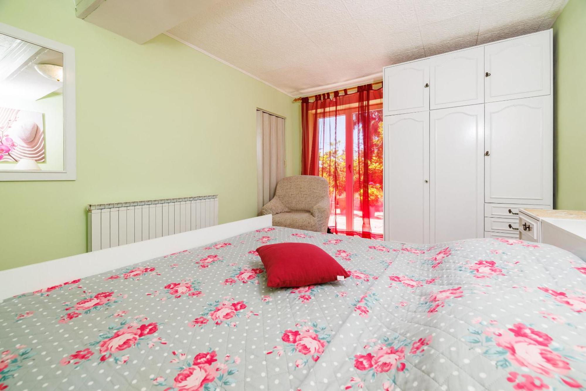 Apartments And Room Mirjana Dramalj Εξωτερικό φωτογραφία
